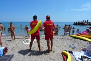 Siguranța pe litoral începe cu informarea corectă