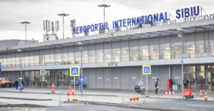 „Profu’ de Aviație” aduce publicul mai aproape de culisele Aeroportului Internațional Sibiu