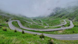 În data de 6 iulie se va închide traficul rutier pe mai multe segmente de pe DN7C – Transfăgărășan pentru desfășurarea a două evenimente