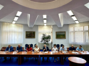 Întâlnirea de lucru a Ministrului Justiției, domnul Radu Marinescu, cu reprezentanți ai sistemului judiciar, pe tema măsurilor prevăzute în Programul de Guvernare 2025-2028, în domeniul eficientizării justiției civile și penale