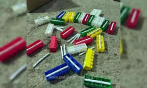 Captură inedită: țigări ascunse în piese de lego și produse susceptibile a fi contrafăcute de zeci de mii de lei