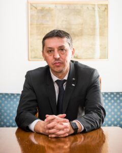 Răspunsul ministrului Educației și Cercetării, Daniel David, la poziția federațiilor sindicale din învățământul preuniversitar cu privire la modernizarea educației