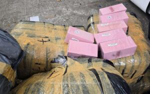 Bunuri contrafăcute evaluate la peste 2,5 milioane lei, oprite de la comercializare de polițiștii de frontieră giurgiuveni