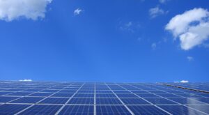 Noi investiții în energie verde în județul Sibiu:panouri pe clădirile publice și parc fotovoltaic la Ațel