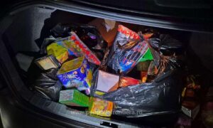 Polițiștii de frontieră călărășeni au descoperit și confiscat mii de articole pirotehnice fără autorizație