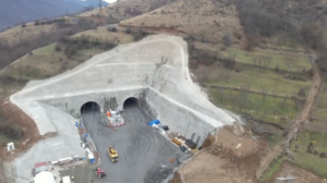 Cristian Pistol – Autostrada Sibiu-Pitești (A1): a crescut semnificativ progresul fizic al lucrărilor pe una dintre cele mai dificile secțiuni montane! -Video