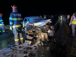 ISU Sibiu a intervenit de urgență pe DJ106G între localitățile Dobârca și Poiana Sibiului la un accident rutier. S-a întâmplat aseară