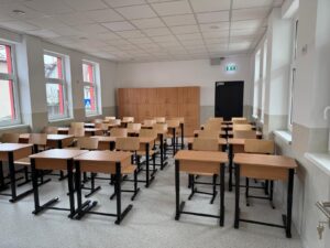 Pentru 3159 de absolvenți ai clasei a VIII-a din județul Sibiu, s-a desfășurat prima probă scrisă a examenului de Evaluare Națională