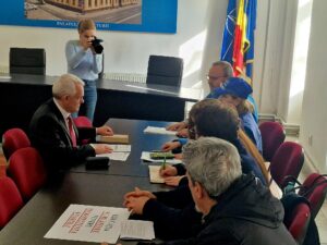 Întâlnire la prefectură cu cadrele didactice