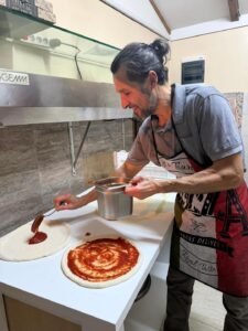 Gustul Italiei se simte la Șmig, prin afacerea familiei Șuteu