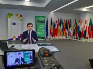 Europarlamentarul Victor Negrescu: Dezbaterea despre prezența copiilor pe rețelele sociale este una importantă, dar trebuie să meargă dincolo de discuția privind interzicerea