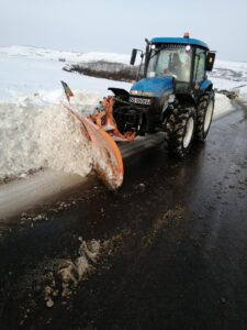Soluție modernă pentru deszăpezire utilizată pe drumurile județene în această iarnă