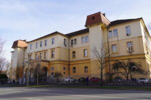 45 de firme în cursa pentru reabilitarea „Medicalelor. Daniela Cîmpean: „Este ultimul pavilion pentru pacienți nemodernizat din Spitalul Județean Sibiu”