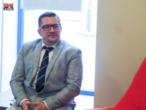 Psihologul Mihai Copăceanu, semnal de alarmă după Balul Balurilor din Sibiu: „Copiii au dreptul la fericire, dar nu oricum și nu oricând”