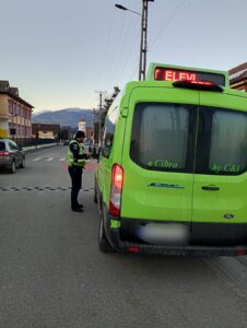 Acțiune a polițiștilor sibieni pentru verificarea microbuzelor școlare