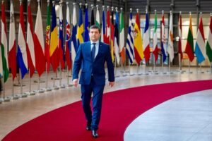 Întrevederea ministrului apărării naționale cu noul ambasador al Republicii Islamice Pakistan în România