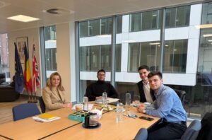 Studenții români din Regatul Unit joacă un rol esențial în conturarea și consolidarea unei imagini pozitive a comunității românești