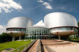 România, remarcată ca exemplu pozitiv în Raportul anual al Comitetului Miniștrilor al Consiliului Europei privind executarea hotărârilor Curții Europene a Drepturilor Omului