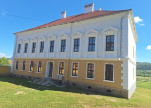 Hoghilag devine prima comună din România cu două școli smart