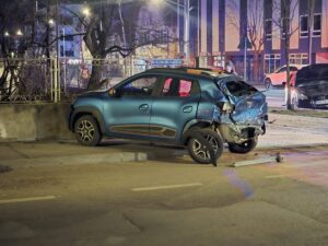 Accident aseară pe Calea Dumbrăvii, intersecție cu Alexandru Vlahuță