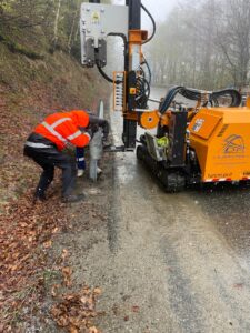 Drumuri și Poduri SA Sibiu continuă lucrările stabilite în cadrul Programului anual de reparații și întreținere a drumurilor județene finanțat de Consiliul Judetean Sibiu