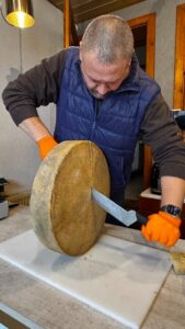 Brânza – vedeta weekendului următor, prin Programul „Anii Drumeției”