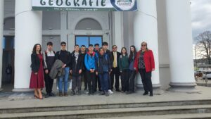 Elevii din lotul județului Sibiu, participanți la faza națională a Olimpiadei de Geografie de la Hunedoara, s-au întors cu un PREMIUL I și două mențiuni