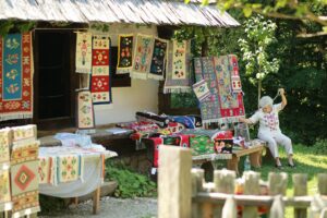 Tradiția țesutului românesc, dusă mai departe de meșterul popular Popescu Lăzărica la Muzeul ASTRA