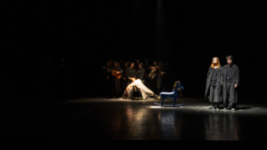 A treia zi include două reprezentații „Electra”, „100 de ani de gospel”, spectacolul de circ sud-african „Moya – un singur suflet”