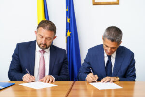 Prima aeronavă Boeing 737 MAX care înnoiește flota TAROM va purta numele „Mircea Lucescu”