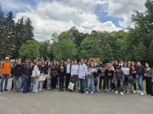 Elevii Colegiului Național Samuel von Brukenthal au participat la sesiuni de consiliere și prevenire a fumatului, în cadrul campaniei „Respiră Liber”