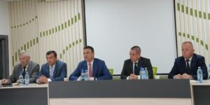 Decizie luată astăzi în prezența vicepremierului Tánczos Barna: Începe elaborarea planului de vaccinare împotriva PMR agreat de Comisia Europeană