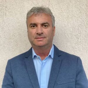 Cadastrul este blocat, dar taxele și ratele continuă să curgă. Peste 10.000 de profesioniști sunt afectați