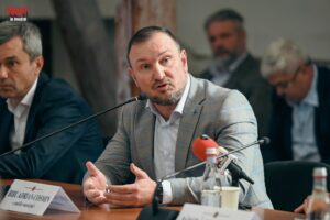 Adrian Bibu își menține demisia din Consiliul Local Sibiu, deși funcțiile ar putea fi cumulate