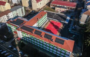 Sala de sport de la Liceul Constantin Noica va avea pardoseală nouă