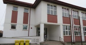 Infrastructura scolara si echipamente didactice moderne pentru elevii scolilor din Tohanu Nou, judetul Brasov si Racovita, judetul Sibiu
