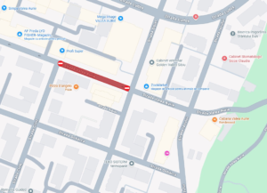 O porțiune a străzii V. Aurie se închide temporar pentru îndepărtarea resturilor de acoperiș, după prăbușire