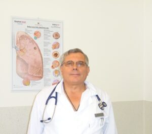 Apneea în somn, un risc ascuns pentru șoferi: somnolența la volan poate avea consecințe grave. Dr. Ioan Drăghilă explică