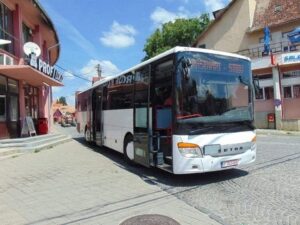 Anunț important pentru elevii liceeni din Rășinari care fac naveta